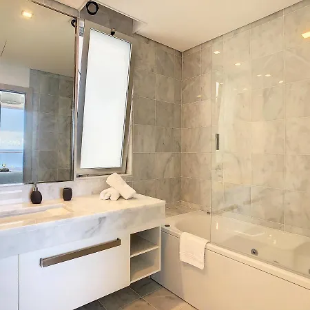 Lexus Avenue By Lovelystay フンシャル