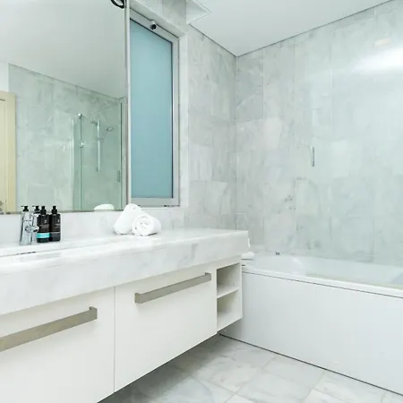 Lexus Avenue - Infinity Pool By Lovelystay Apartament Funchal (Madeira)