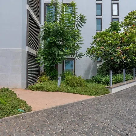 Lexus Avenue - Infinity Pool By Lovelystay Apartament