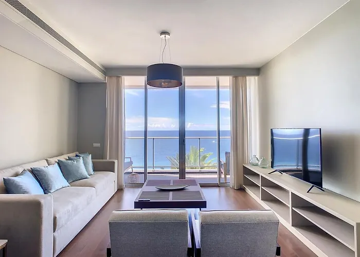 Lexus Avenue By Lovelystay