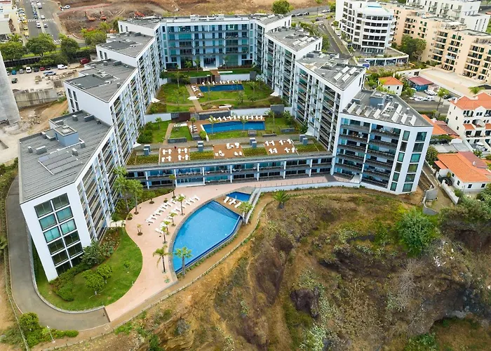 Lexus Avenue By Lovelystay Apartament *